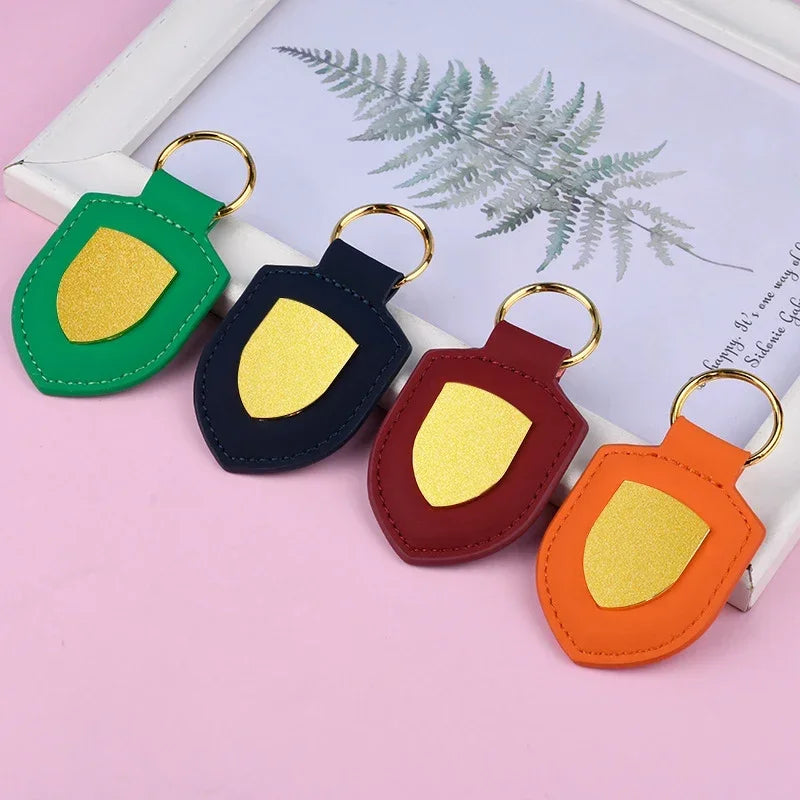 Car Keychain Shield Leather – Creative Personalized Couple Key Chain with Metal Pendant, Fashion Travel Gift for Men
