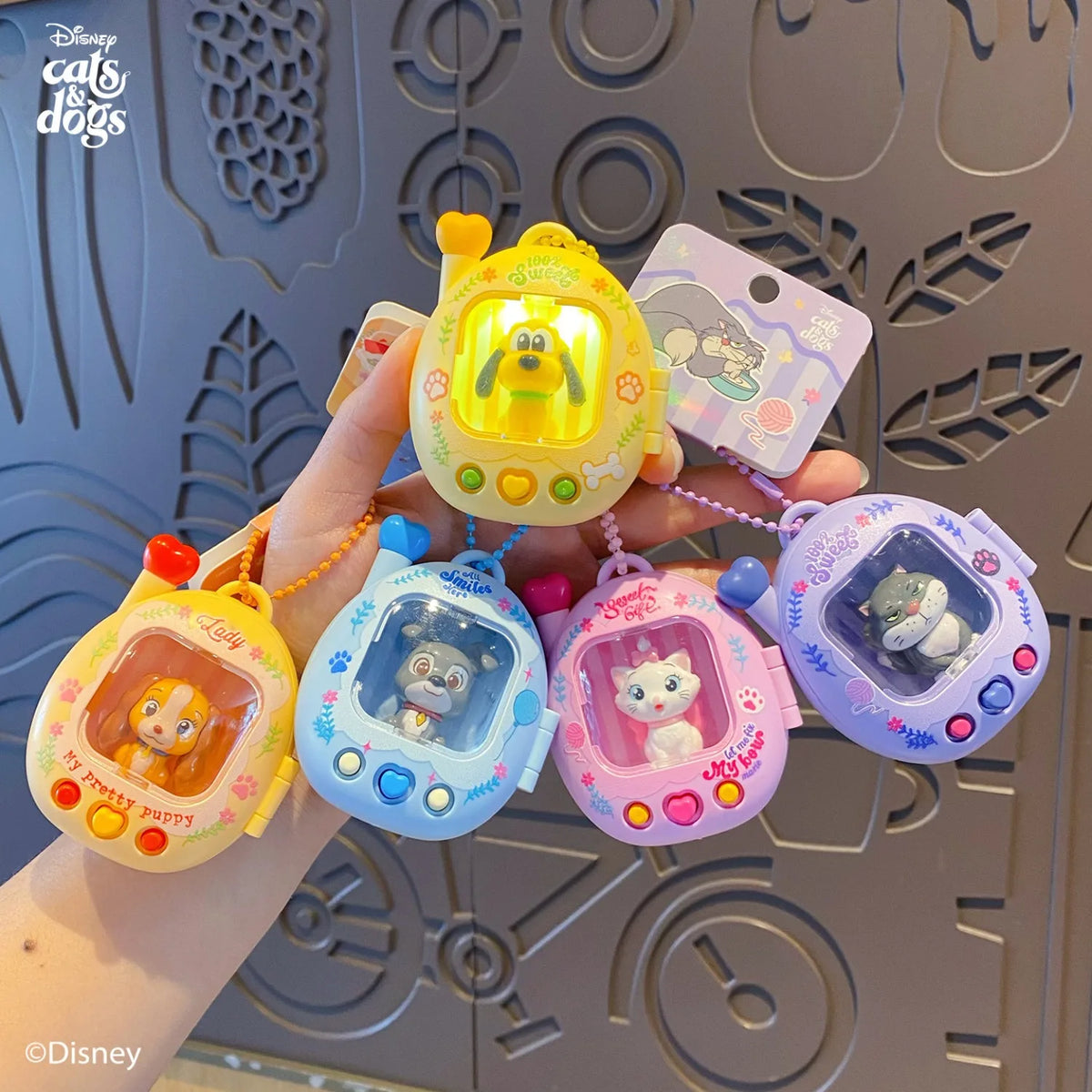 Lady and the Tramp Cartoon Keychain Set - Anime-Style Cat and Dog Figures, Cute Bag Charms and Gifts for Friends