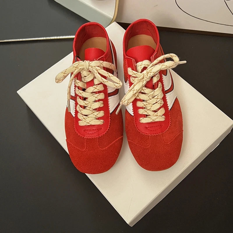 2025 New German Training Shoes for Women, Genuine Leather Lace-up Sneakers, Retro Flat Forrest Gump Style, Large Size