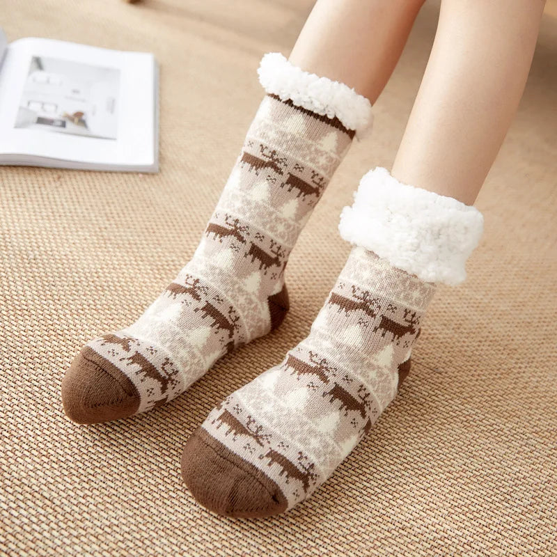 Winter Plush Women’s Non-Slip Floor Socks – Fuzzy Soft Penguin, Deer, Elk & Bear Slippers, Cozy Christmas Gift