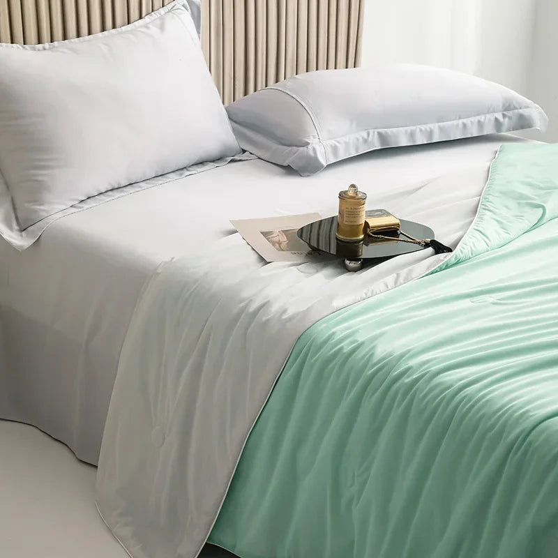 High-Quality Cooling Blanket – Smooth Air-Conditioning Comforter, Lightweight Summer Quilt with Double-Sided Cooling Fabric
