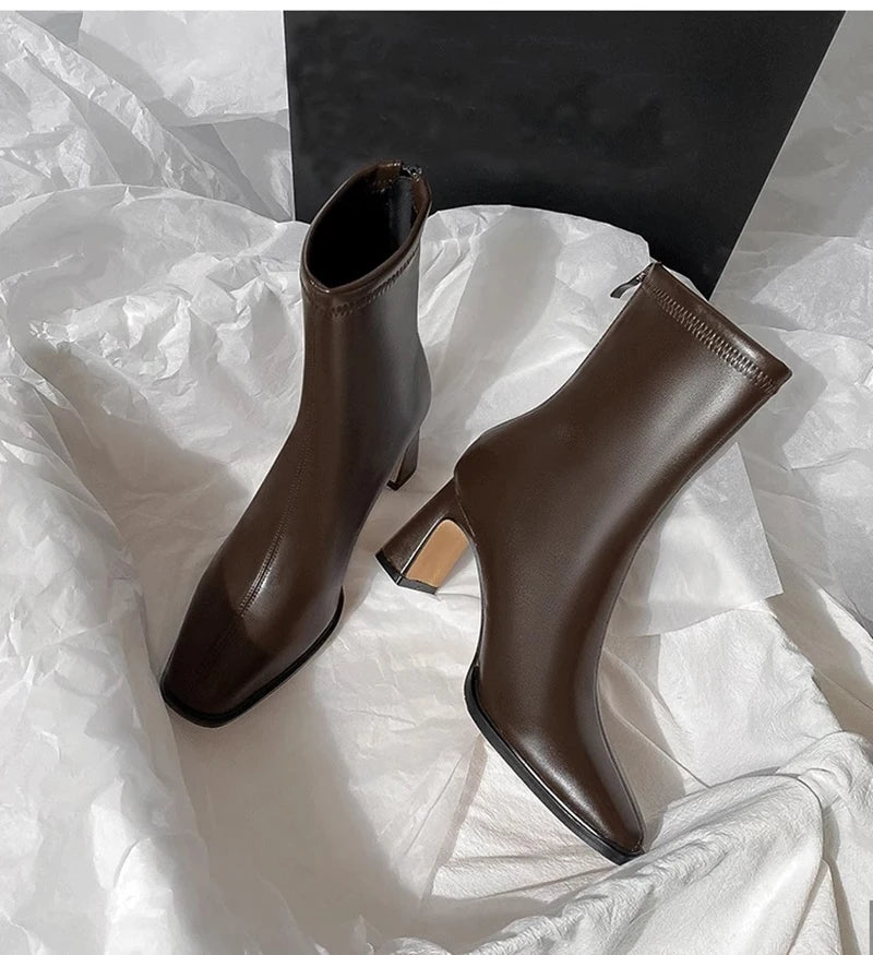 Vintage Warm Cotton Women’s Ankle Boots – Fashionable Square Toe, Elegant Autumn & Winter Short Booties with Thick Heel