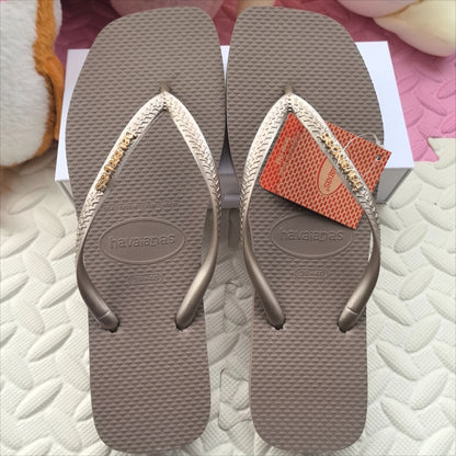 Women's Summer Flip Flops 2026 - Fashion Outdoor Beach Travel Slippers for Comfortable Everyday Wear