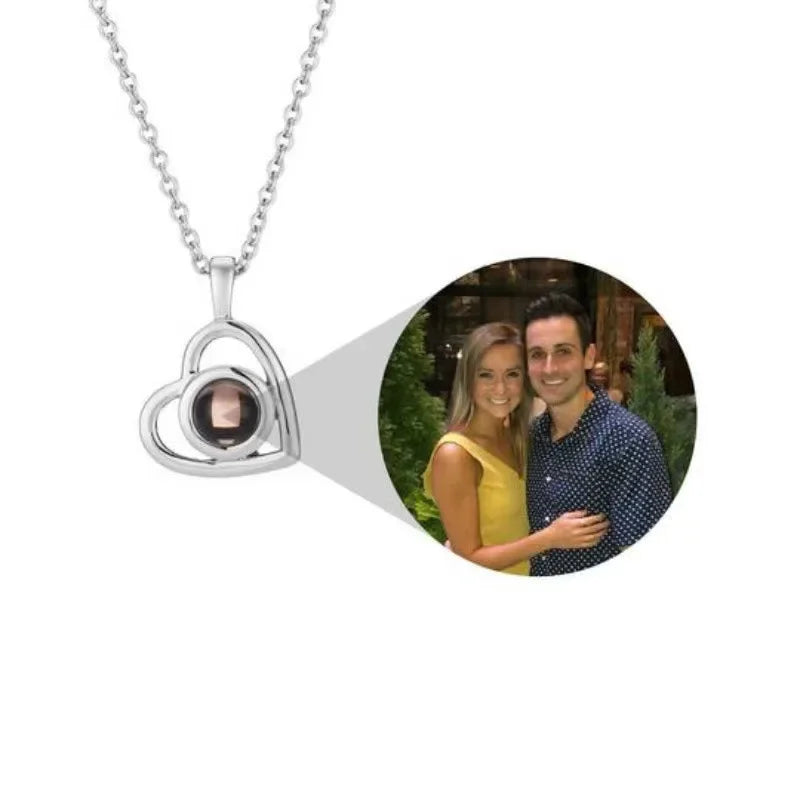 Personalized Photo Projection Necklace - Custom Picture Memory Jewelry, Ideal Christmas Day Gift for Mom and Loved Ones