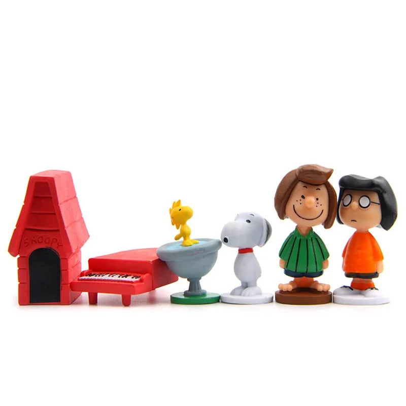 12pcs Peanuts Snoopy Mini Figure Set – Charlie Brown Cartoon Miniature Cake Decor & Collectible Toys