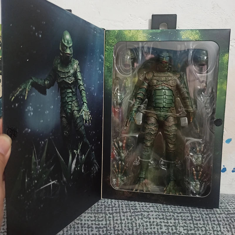 NECA Creature from the Black Lagoon Action Figure – Movable Horror Film Collectible Toy, Perfect Birthday Gift