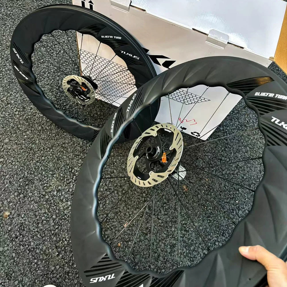 TUKUS C88NEO Carbon Wheelset - 700C Road Bike Racing Wheels with 88mm Deep Rim, 36T Ratchet and Disc Brake Support