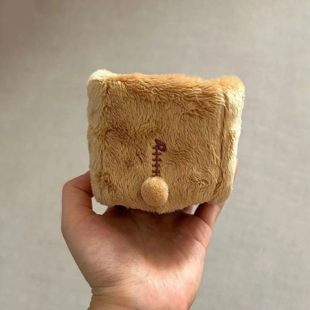 Kawaii Plush Pencil Holder - Cute Desk Organizer for Cosmetics, Stationery & Office Storage Gift