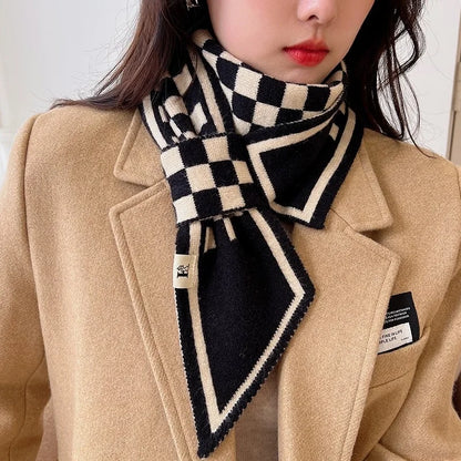 Elegant Winter Scarf for Women – Cross Tie Fake Collar Neck Warmer with Geometric Design – Windproof Neck Protection