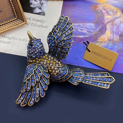 Vintage Baroque Crystal Castle Carriage Brooch – Rhinestone Clock Pin Badge for Women & Girls, Elegant Statement Jewelry