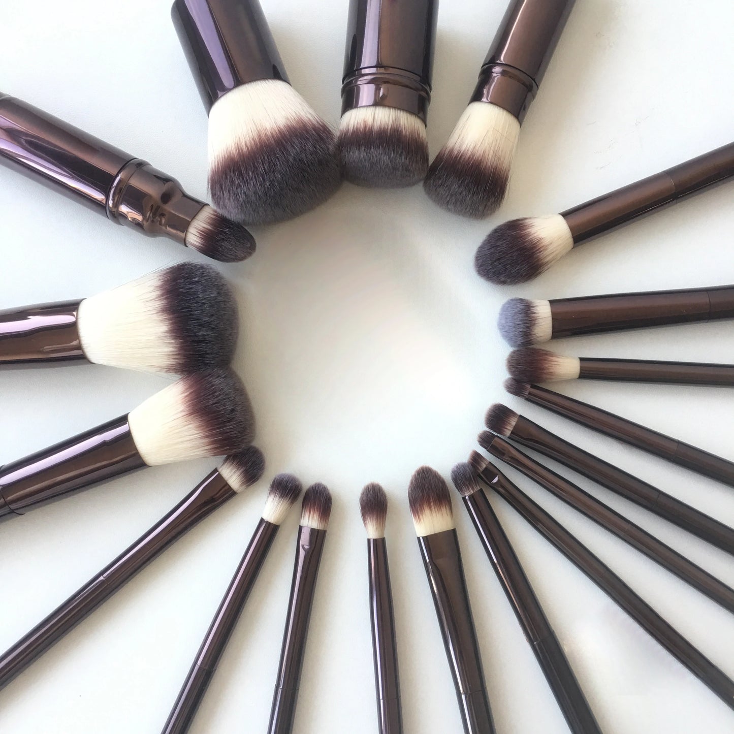 HG Pro Retractable Foundation Makeup Brush – Powder, Contour, Blusher & Highlight with Metal Handle