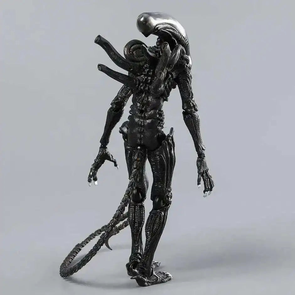 Alien 18CM Humanoid Doll SP108 – Realistic Collectible Figure for Sci-Fi Enthusiasts and Collectors