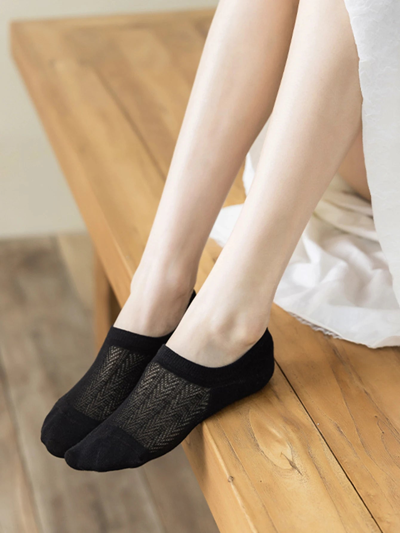 5 Pairs Women’s No-Show Socks – Summer Invisible Short Lace Boat Socks, Breathable Non-Slip Silicone Fashion Socks