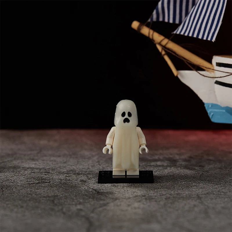 Halloween Horror Building Blocks – Luminous Smiling & Crying Ghost Action Figure Toy for Kids
