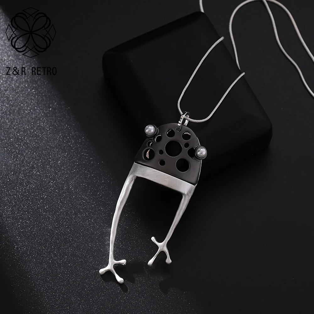 Vintage Long Chain Necklace – Irregular Gothic Pendant Jewelry for Women, 2023 Trendy Fashion Accessories