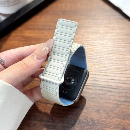 Magnetic Silicone Watch Band - Replacement Wristband for Xiaomi Mi Band 9 Pro & Redmi Watch 4/5