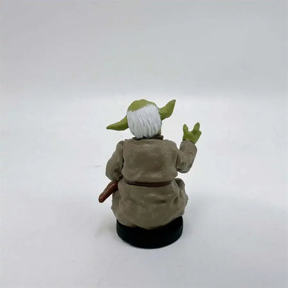 Star Wars Master Yoda 7cm Figure — Action Statue Ornament for Car or Desk Decor Toy