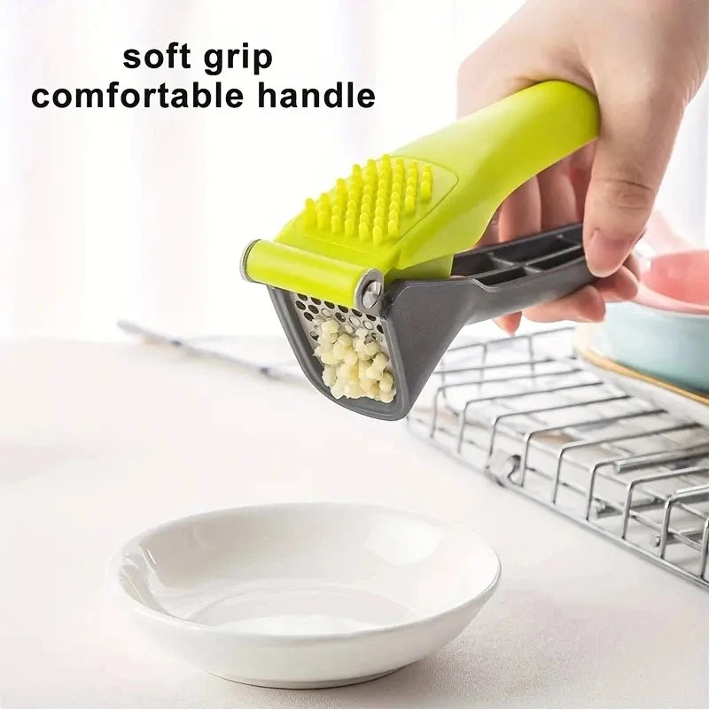 Garlic Press – Small Household and Outdoor Kitchen Tool for Crushing and Squeezing Garlic