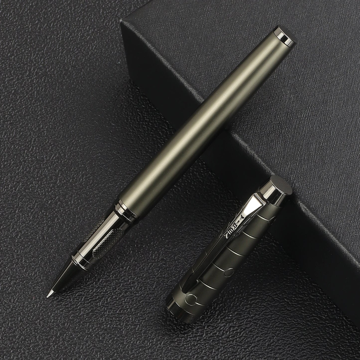 Luxury Gunmetal Fountain Pen - Stylish Metal Writing Pen with Mechanical Feel for Professional Use & Gifting