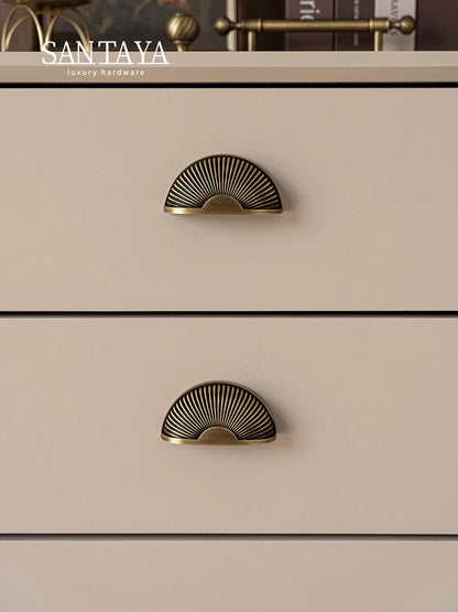 Santaya Brushed Antique Brass Cabinet Handles – Luxury Shell Drawer Pulls for Kitchen, Wardrobe & Dresser Furniture Hardware Knobs