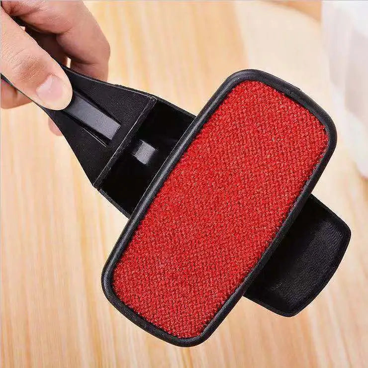 Rotatable Wool Coat Cleaning Brush - Creative Electrostatic Adsorption Dust Brush for Cashmere Coats, Household Cleaning Supplies