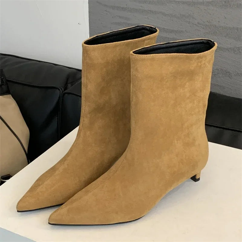 Eilyken Vintage Pointed Toe Ankle Boots – Women's Low Heel Designer Shoes for Autumn & Winter