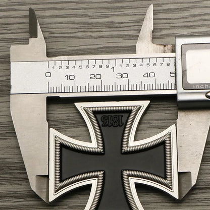 Iron Cross Second Class Oak Leaves Badge — Helmet Pendant Medal with Ribbon, Pin-Style Military Decoration Craft