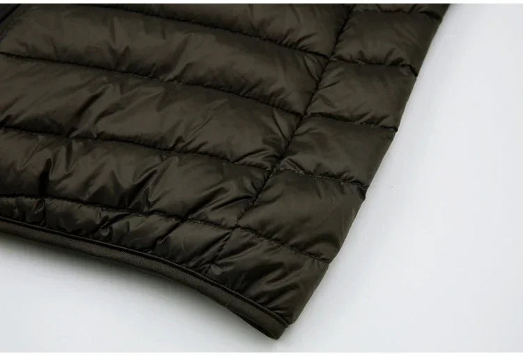 2024 Men’s Ultra-Light Down Jacket – 90% White Duck Down Hooded Thermal Feather Coat