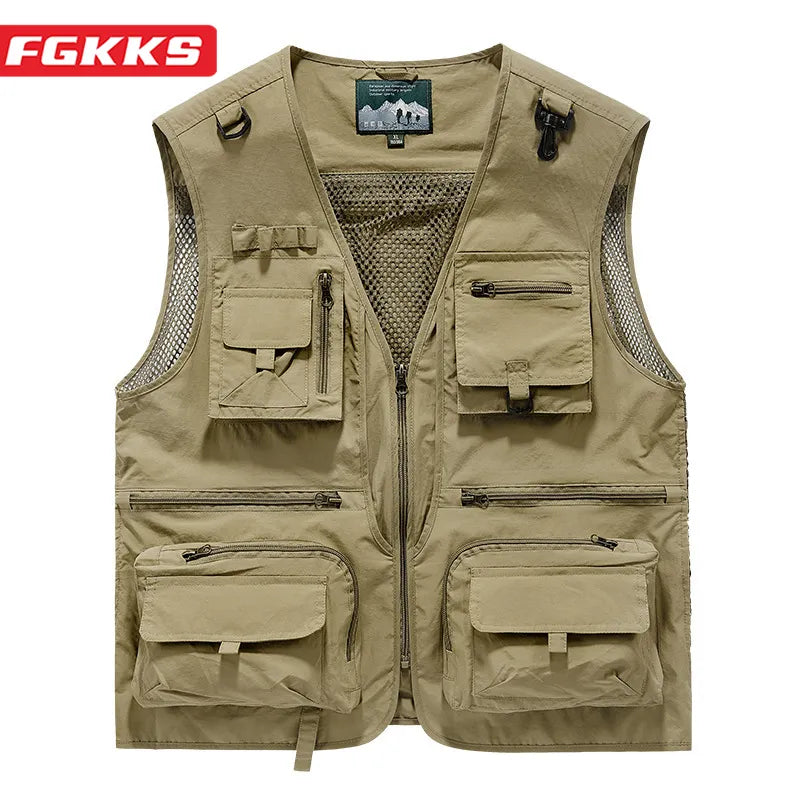 FGKKS Outdoor Leisure Vest Men's - Multi-Pocket Breathable Sports Coat - High-Quality Design for Men's Leisure Activities