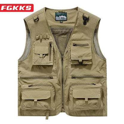 FGKKS Outdoor Leisure Vest Men's - Multi-Pocket Breathable Sports Coat - High-Quality Design for Men's Leisure Activities