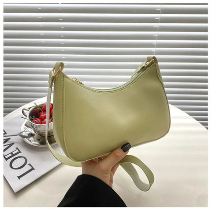 Fashionable Women's Underarm Bag – Stylish and Trendy Handbag