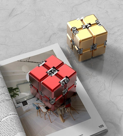 Fashion Metal Infinite Magic Cube – Upgraded Disassembled Intelligence & Decompression Toy