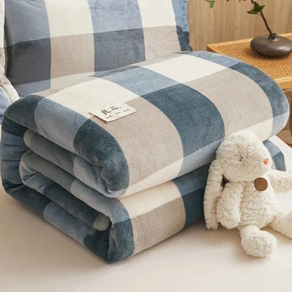 Extra Soft Thickened Flannel Blanket – Cozy Warm Nap Throw Blanket for Air Conditioning, Bed, Sofa & Home Use Comfort Bedding