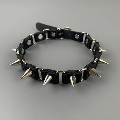 Riveted Leather Necklace – Gothic Style Punk Collarbone Chain, Black Halloween Neck Jewelry Accessory for Women
