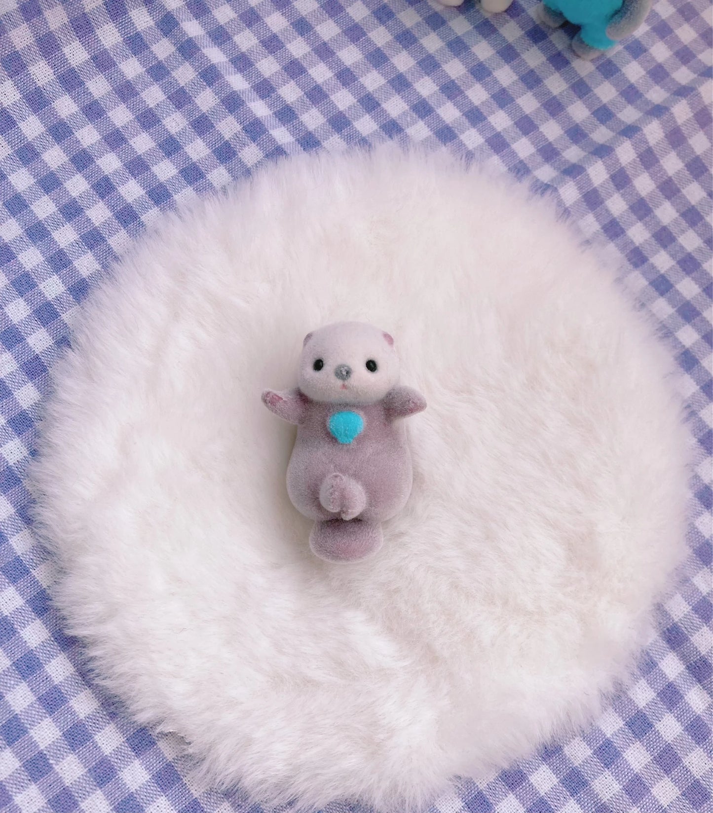 Yell World Shell Capsule Toy | Kawaii Fluffy Sea Otter Gasha Ornament Figure