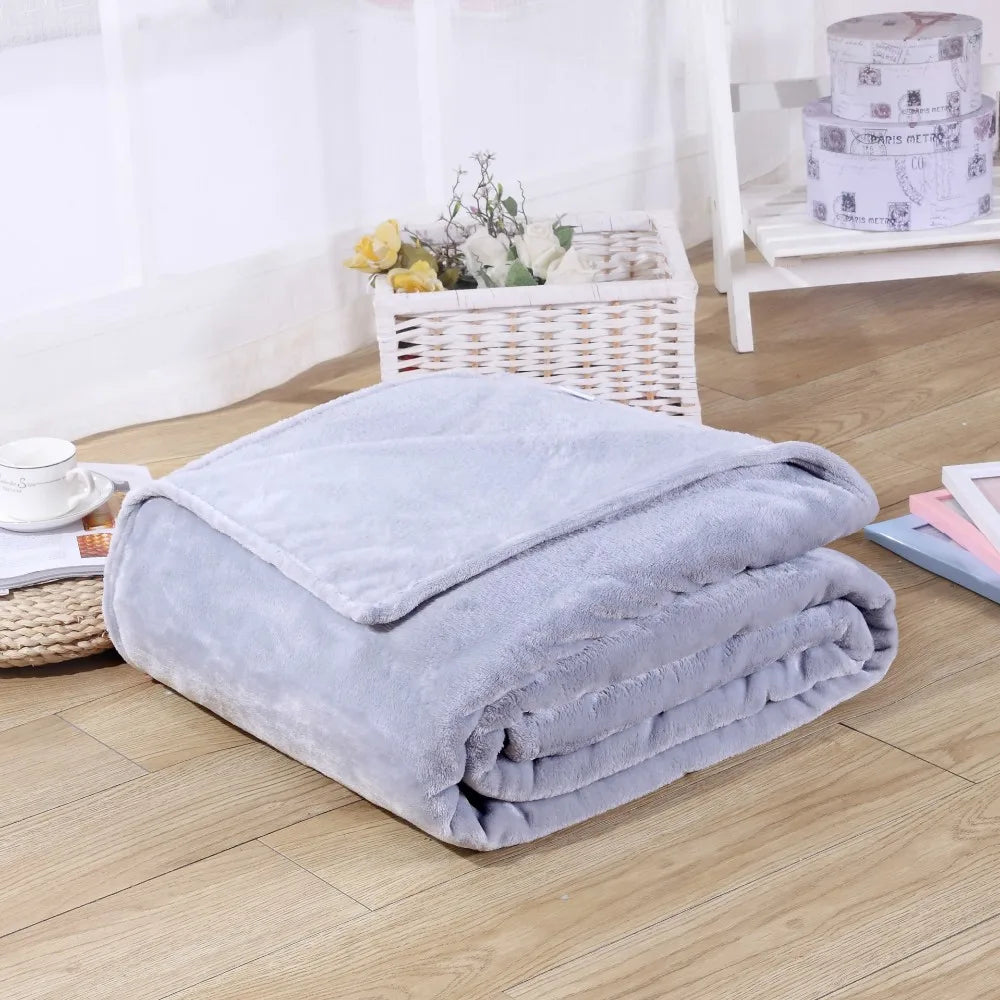 230GSM Coral Fleece Blanket – Soft Warm Flannel Bedspread & Sofa Cover in Blue & Pink