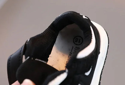2025 Toddler & Kids White Sneakers — Fashionable Non-Slip Walking Shoes for Boys, Breathable Outdoor Casual Board Shoes
