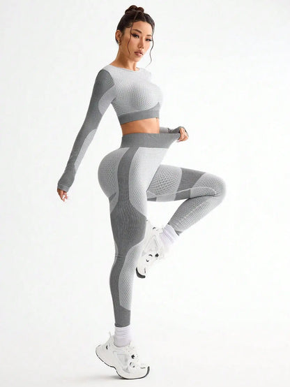 2PCS Women’s Seamless Yoga & Fitness Set – Breathable Tight Running Sports Outfit