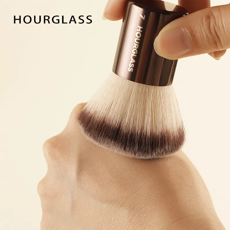 Hourglass Retractable Makeup Brush Set – Professional Eyeshadow, Foundation, Concealer, Powder, Bronzer, Blusher & Eyeliner Brushes