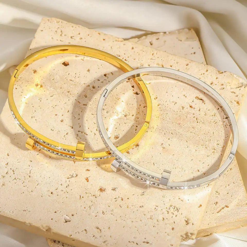 UILZ 316 Titanium Steel Nail Light Bracelet — Luxury Multi-Functional Jewelry for Women