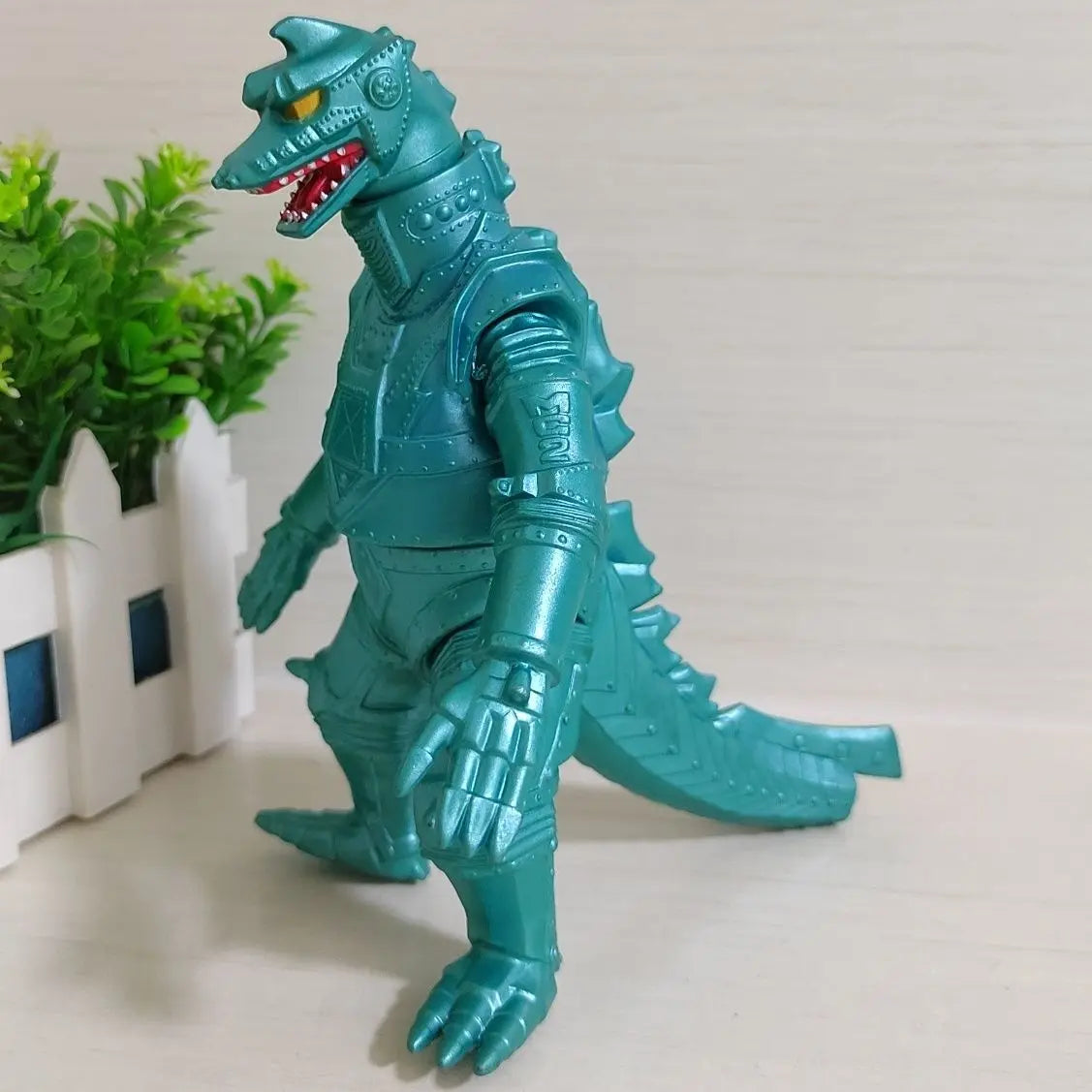 Godzilla vs King Kong Anime Action Figure – King Ghidorah Three-Headed Golden Dragon Collectible Toy