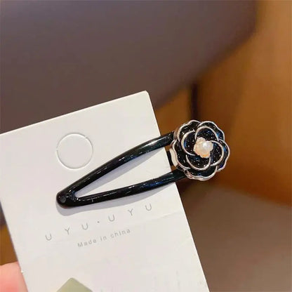Elegant Camellia Hair Clips - 2/6PCS Floral Barrettes for Side Bangs & Stylish Hairstyles