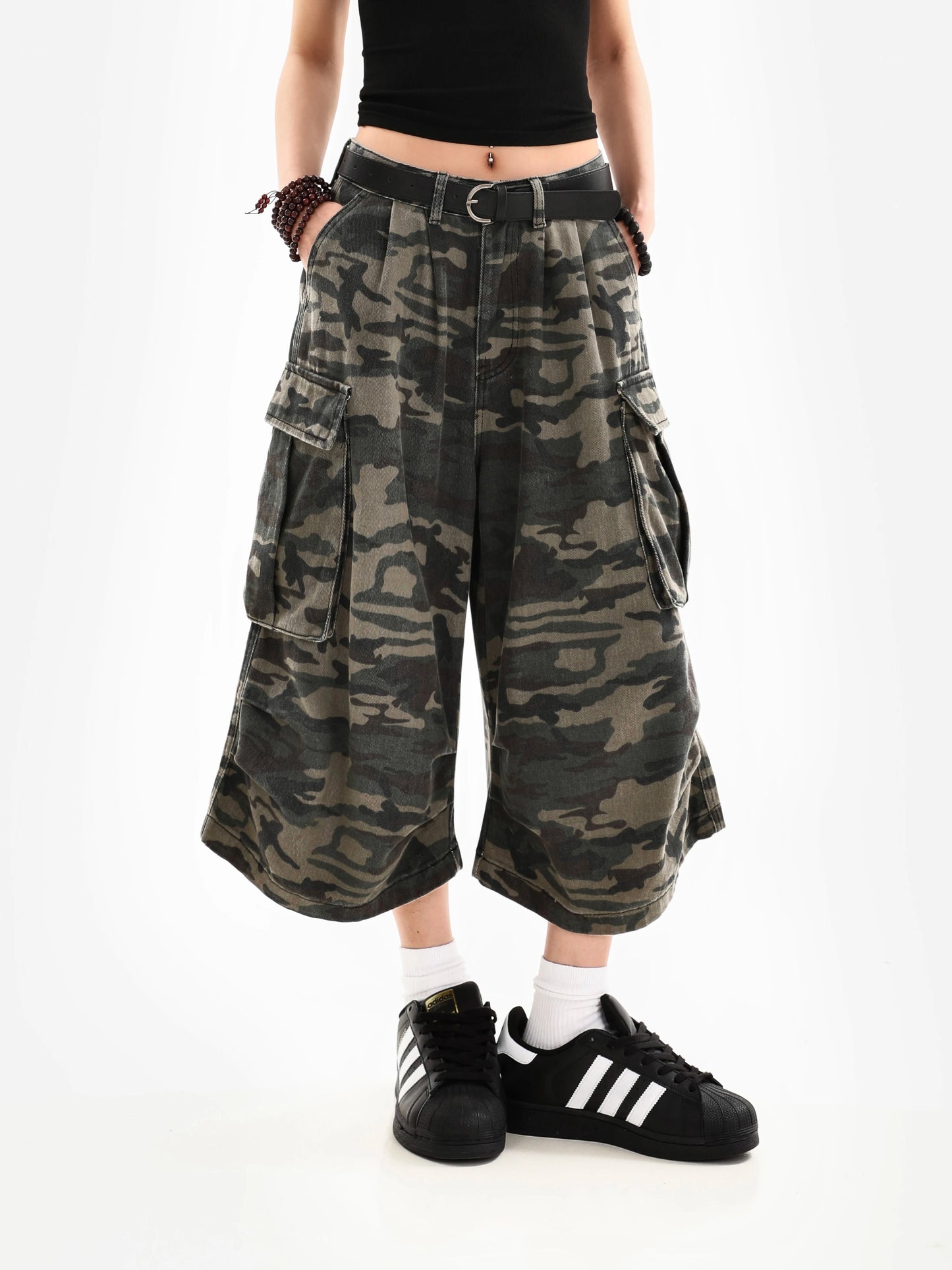 Women’s Summer Camouflage Cargo Capris — Loose Street Style Calf-Length Casual Shorts
