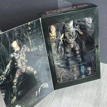 NECA Predator Figure — Ultimate Shaman Elder Armored Jungle Hunter with Snake Vision, Alien Model Toy Gift