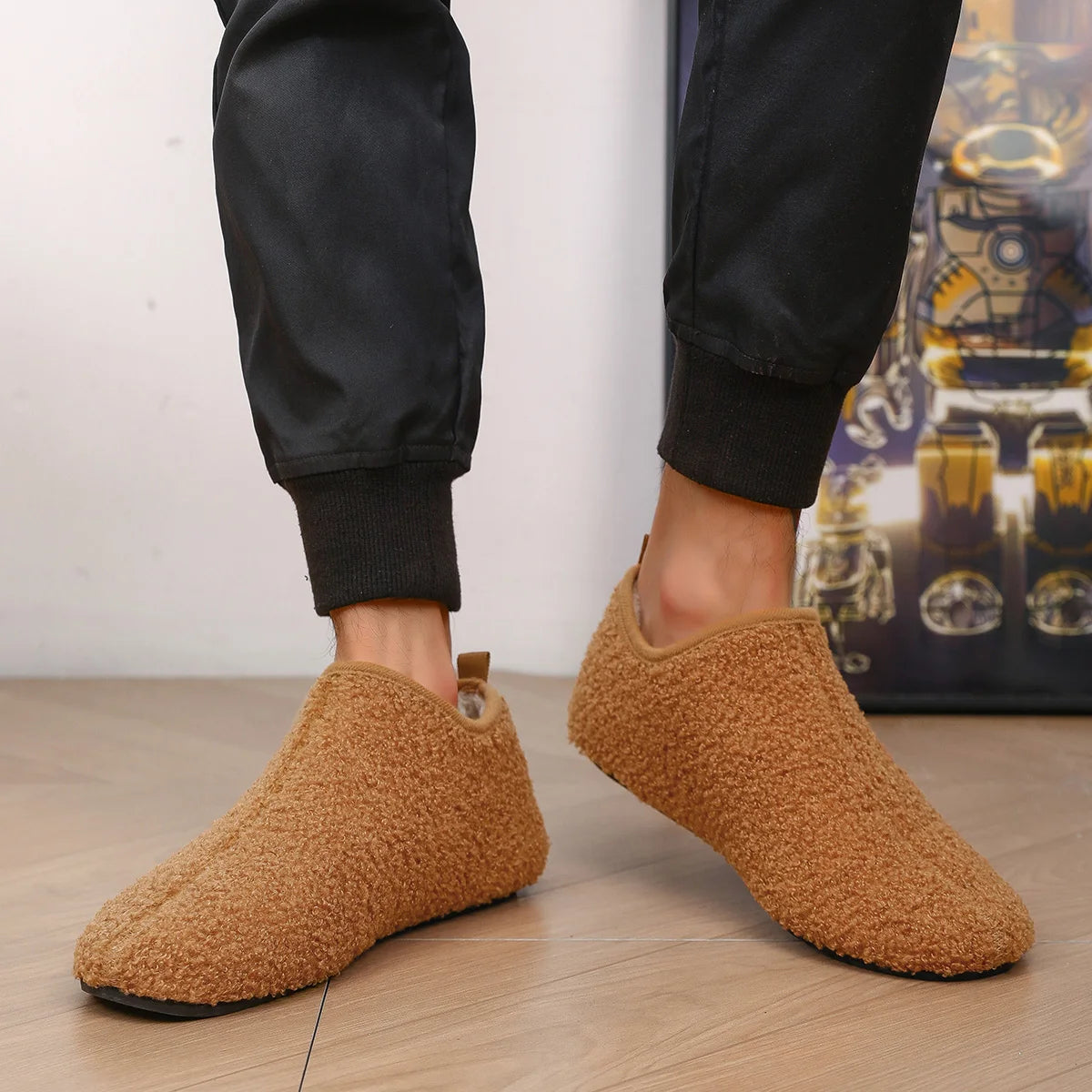Men’s Fuzzy Winter Slippers – Warm Indoor House Shoes with Soft Cushioning & Arch Support