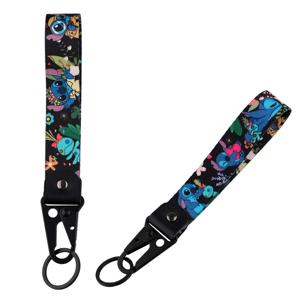 Anime Eagle Beak Keychain – Cool Short Lanyard for Phone, Badge Holder & USB Pendant
