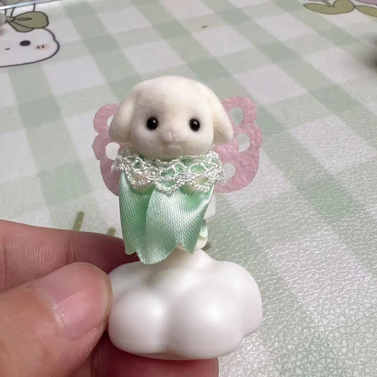 Sylvanian Families Blind Keychain Accessories – Original Mini Figures & Kids’ Toy Kitchen Set