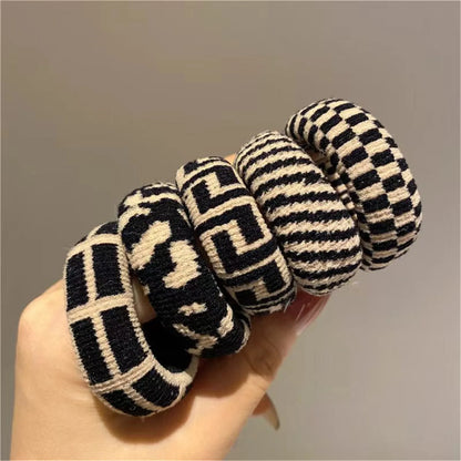 Seamless Checkered Hair Ties - 5-Piece High-Elasticity Traceless Hair Bands