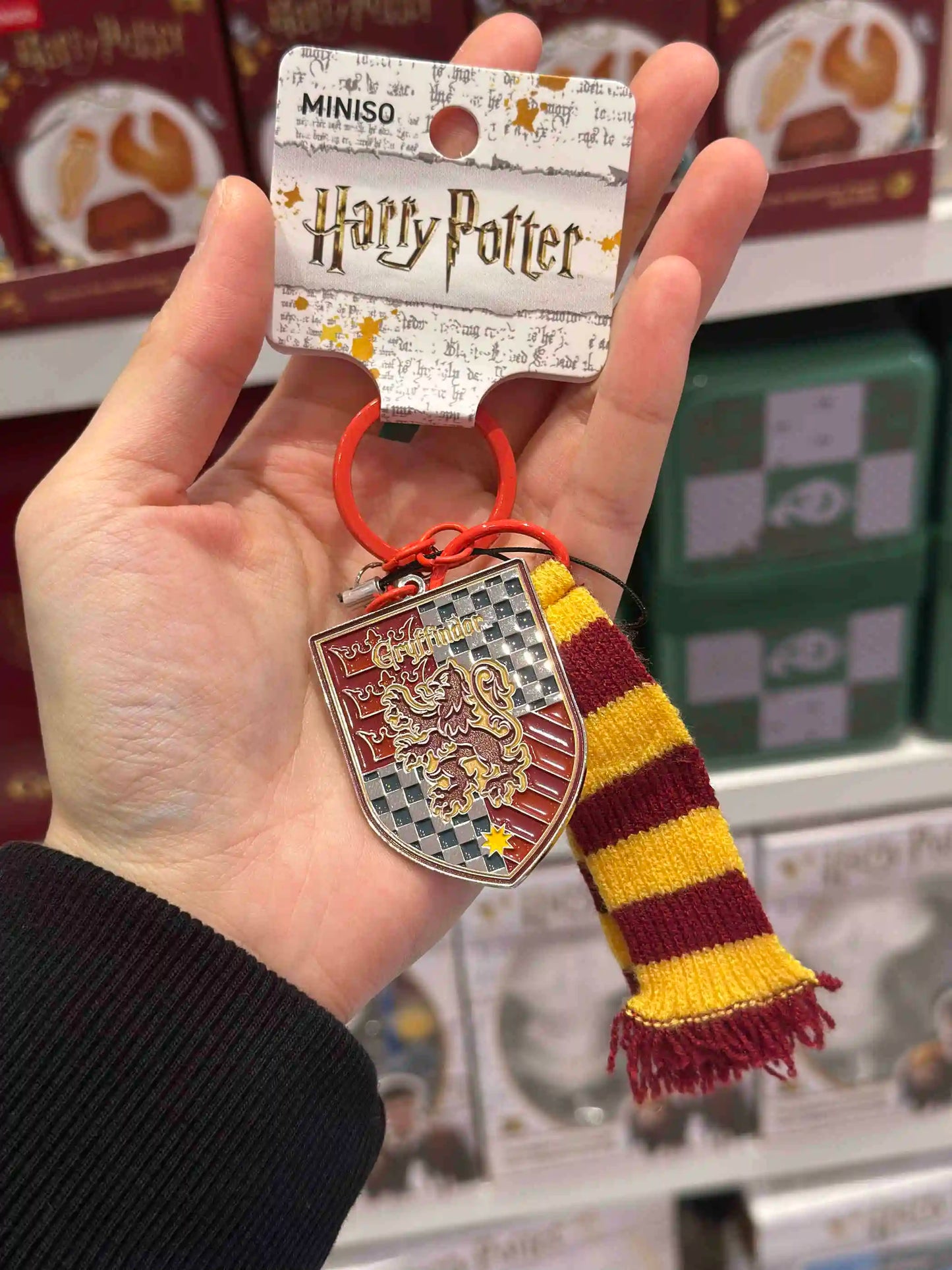 Original Harry Potter Gryffindor Scarf Keychain – Preppy Style Mobile Chain Bag Ornament Gift