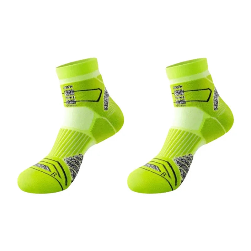 Professional Marathon Running Socks for Men – Thick Towel Bottom Sports Socks for Cycling & Basketball – Odor Control & Sweat Absorption Athletic Wear